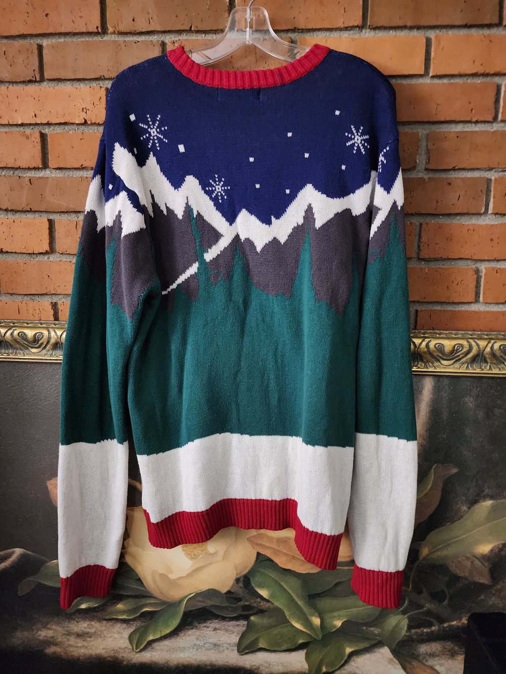 32 Degrees Women's Green Holiday Llama Sweater Medium - Picture 10 of 16